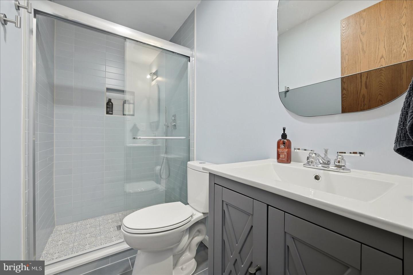 475-a King St A Property Photo 26