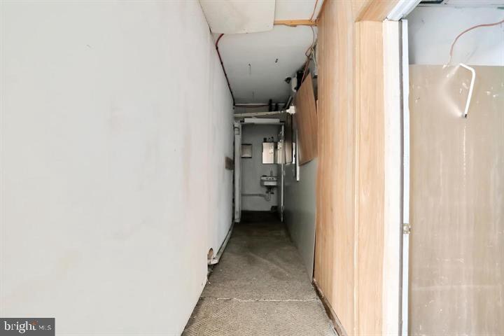 318 E King St Property Photo 9