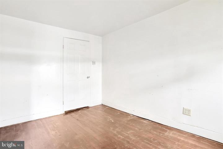 318 E King St Property Photo 10