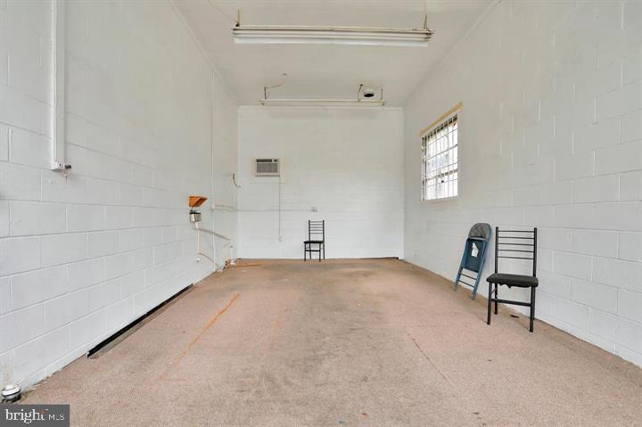 318 E King St Property Photo 18