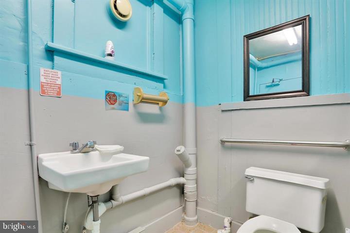 318 E King St Property Photo 21