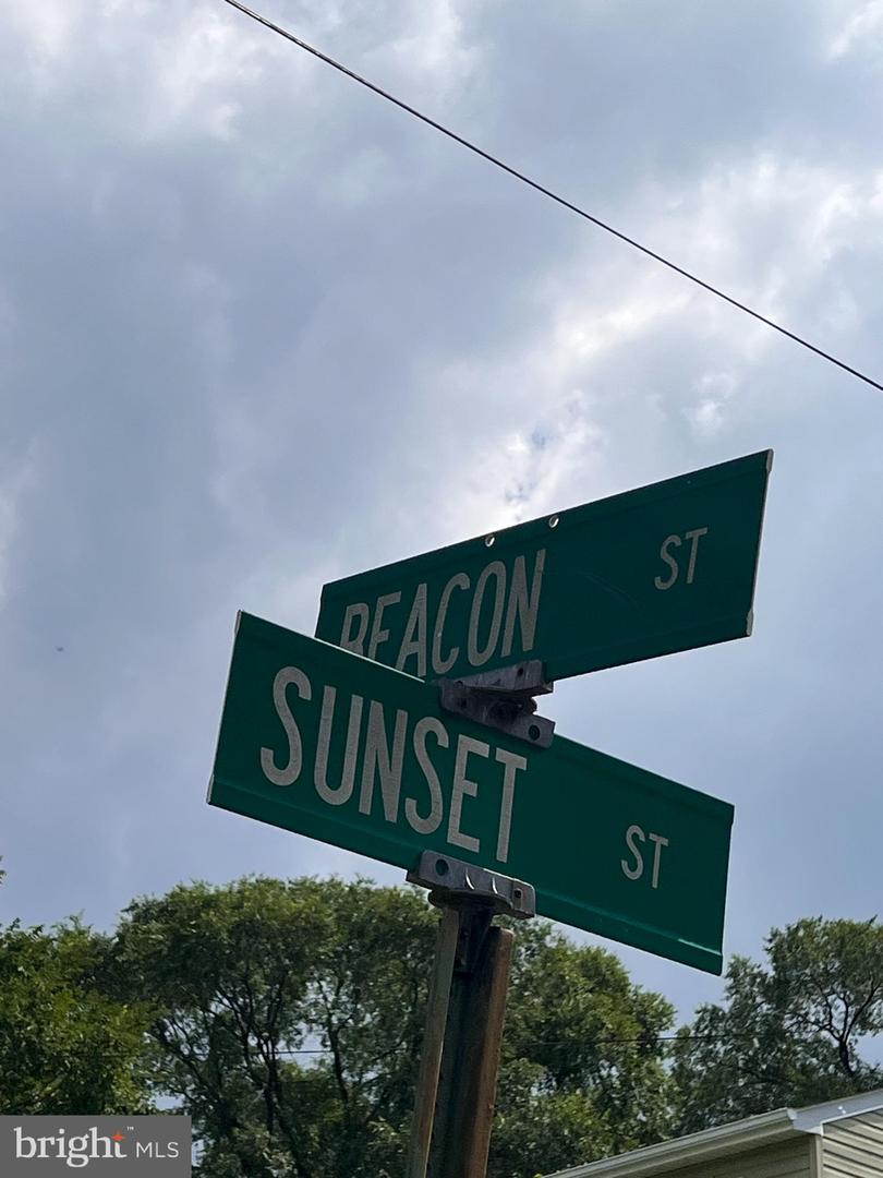Beacon/sunset Property Photo 3