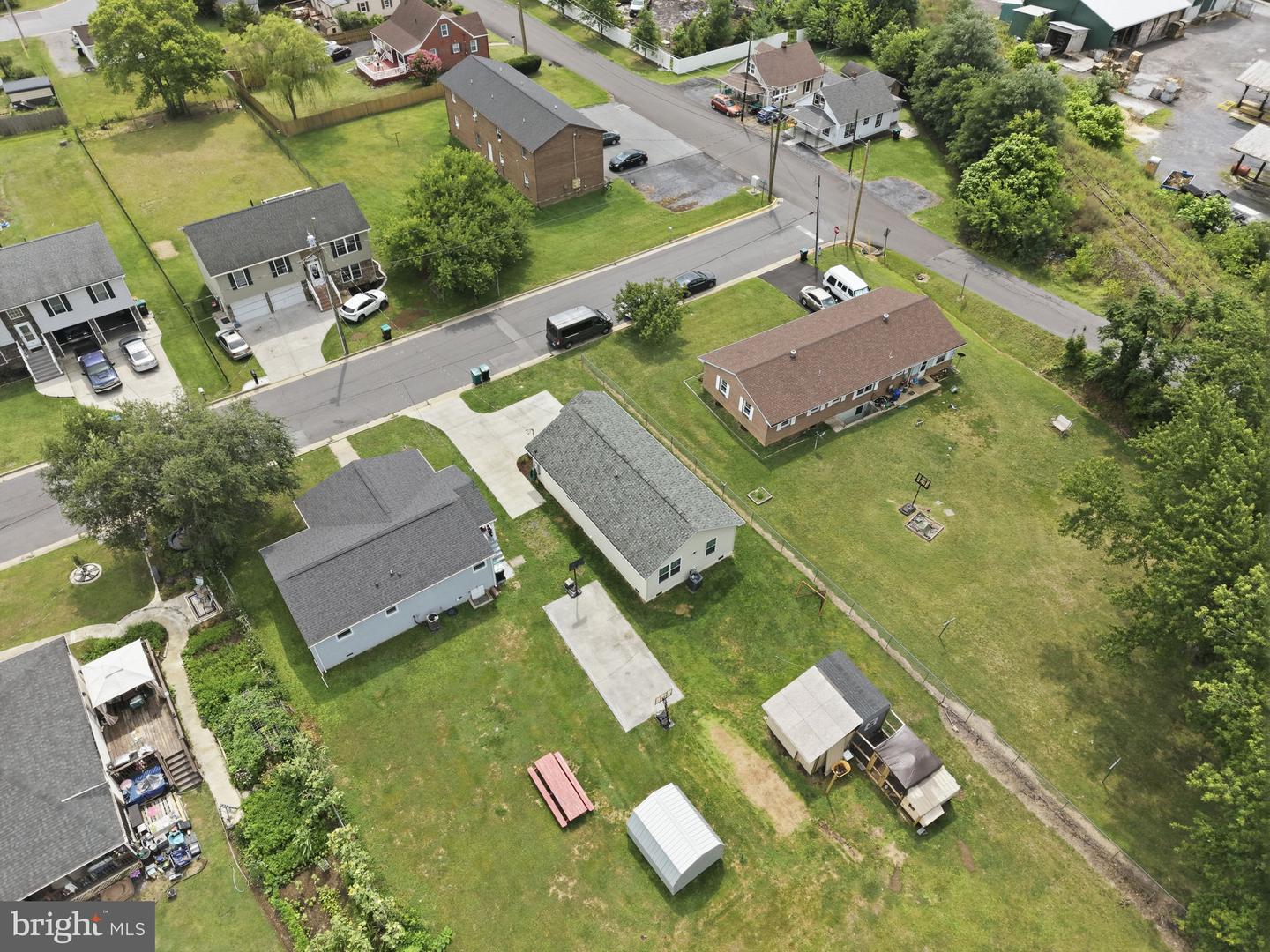 227 Stonewall St Property Photo 33