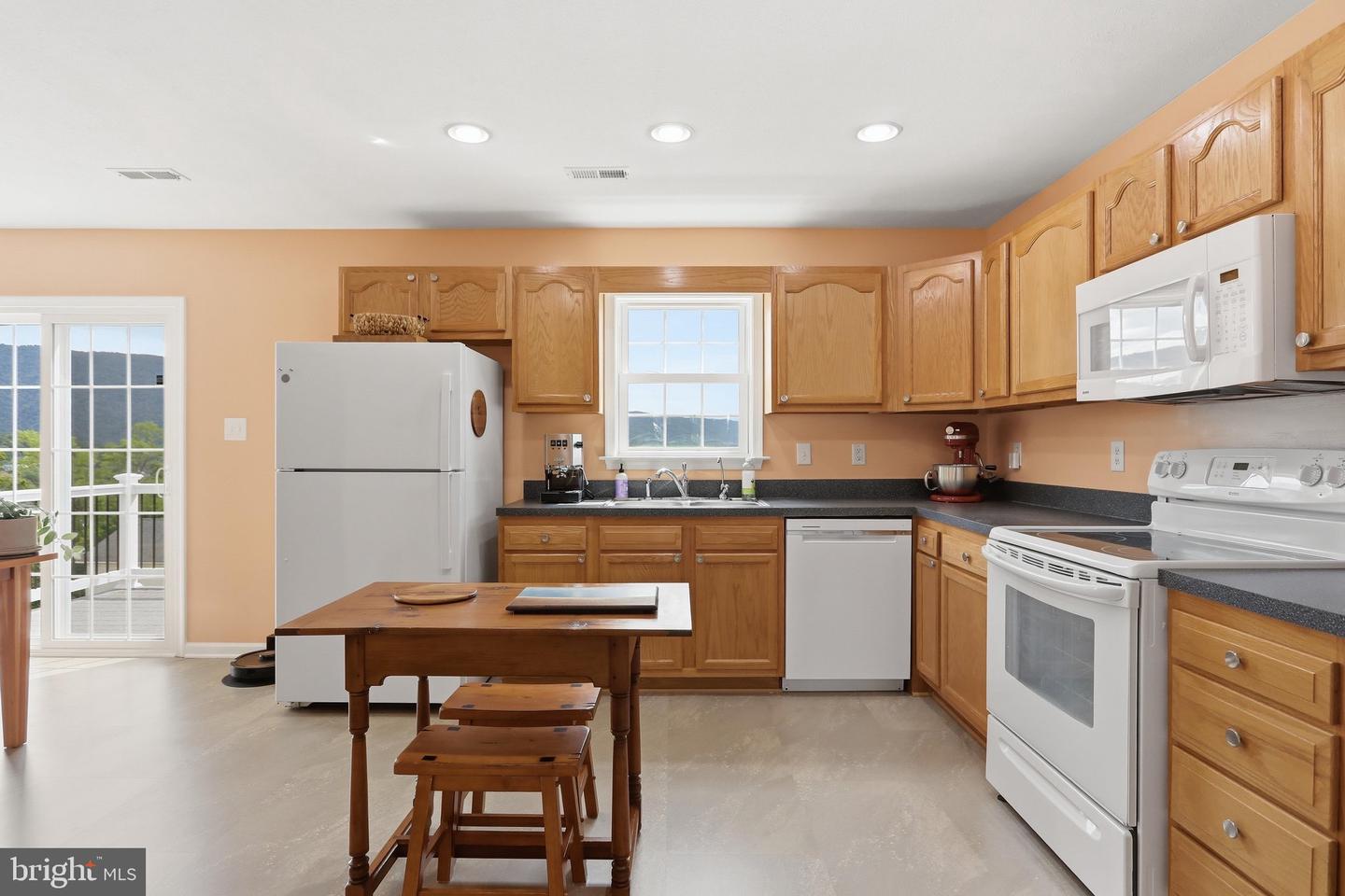 508 Thompson St Property Photo 12