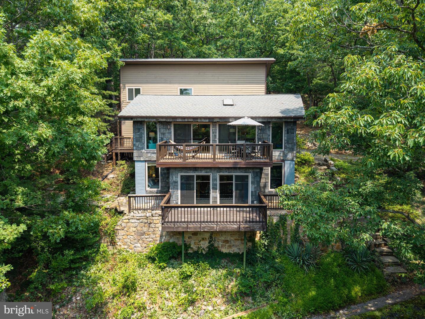 44 Wilkins Ln Property Photo 1