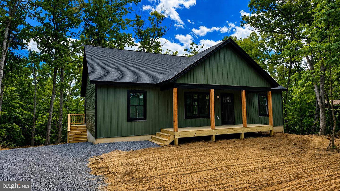 8284 SUPINLICK RIDGE Property Photo 1