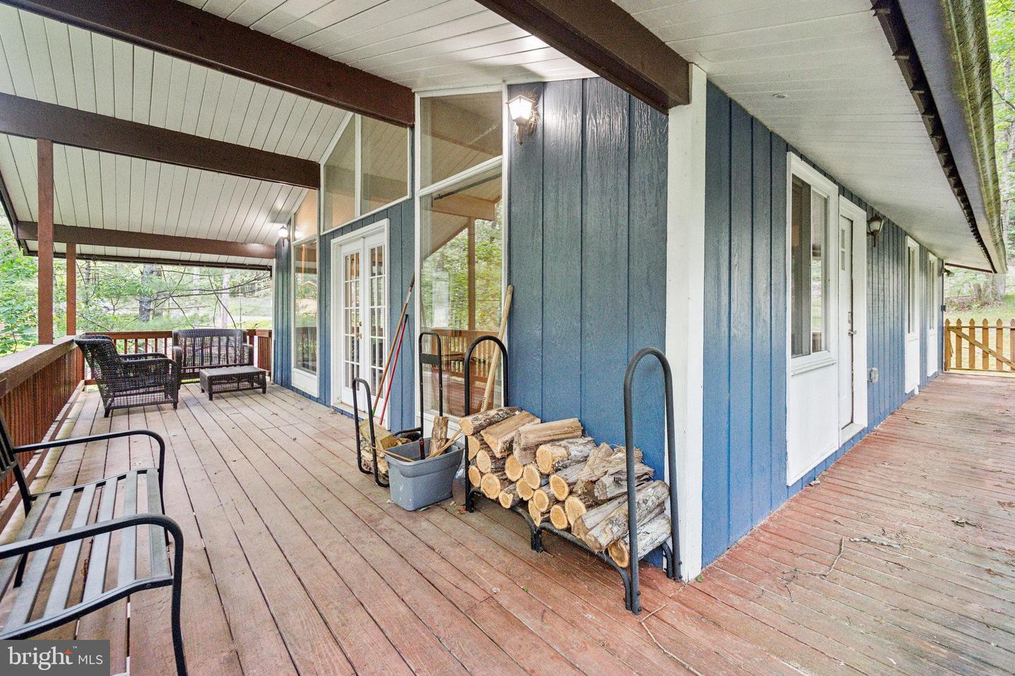 94 Deer Trl Property Photo 4