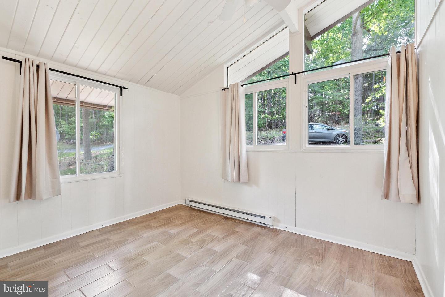 94 Deer Trl Property Photo 5