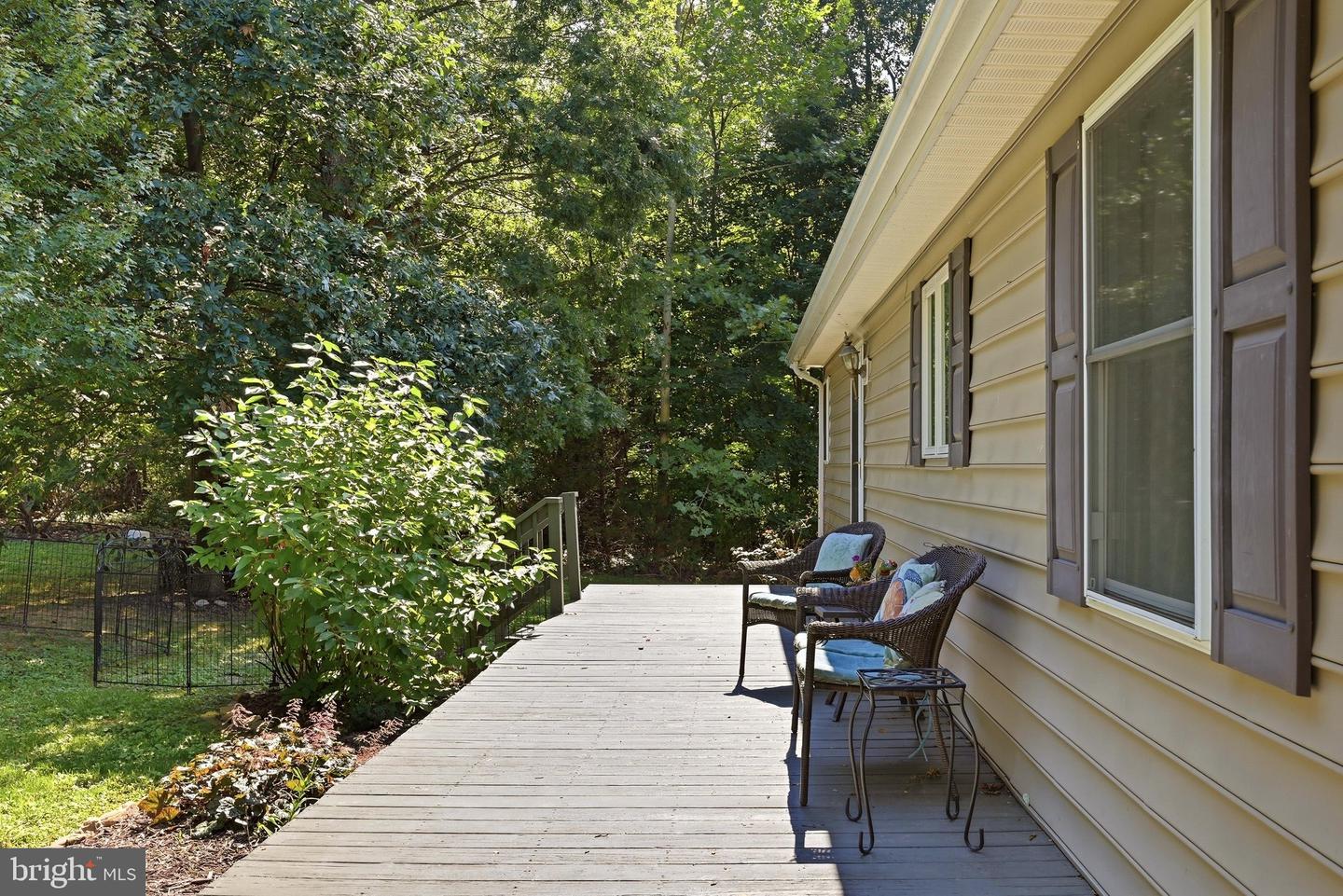 2891 Saumsville Rd Property Photo 5