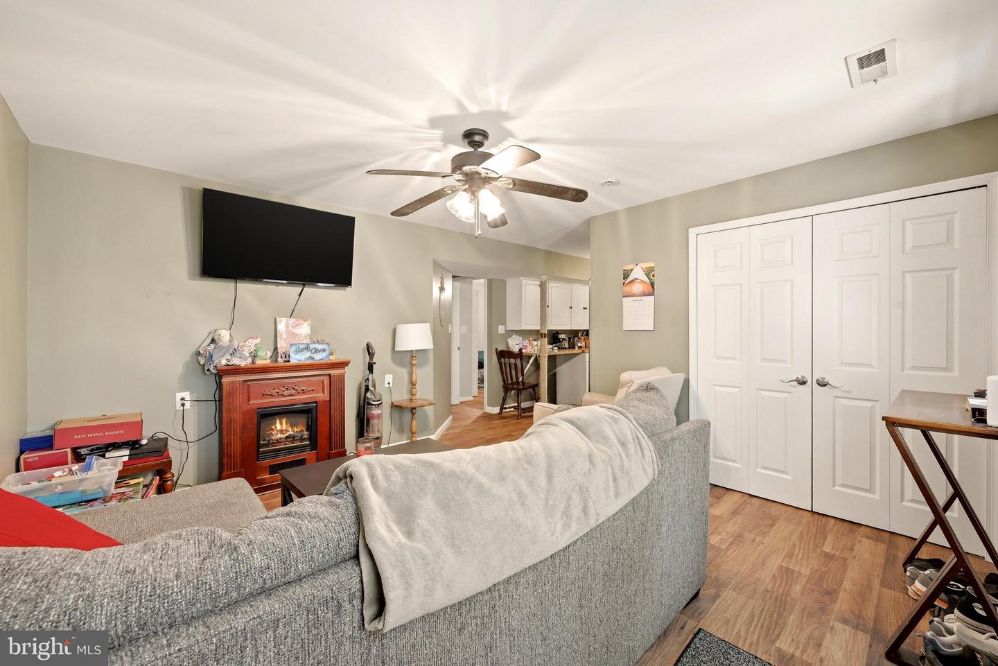 2891 Saumsville Rd Property Photo 43