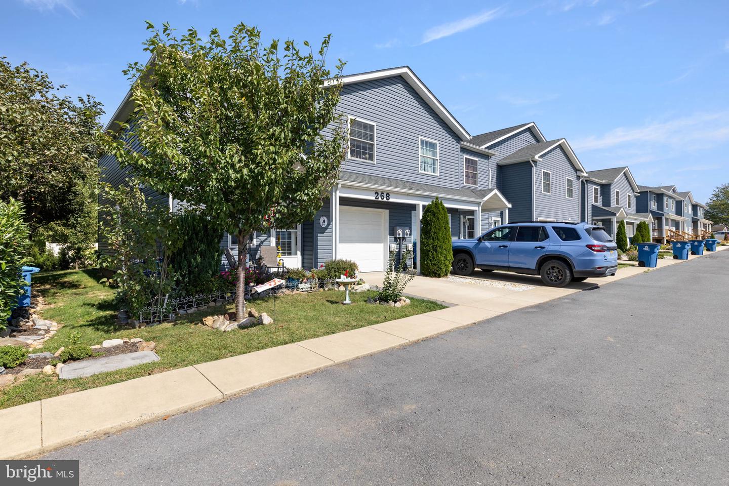 268 Parkside Ct Property Photo 2