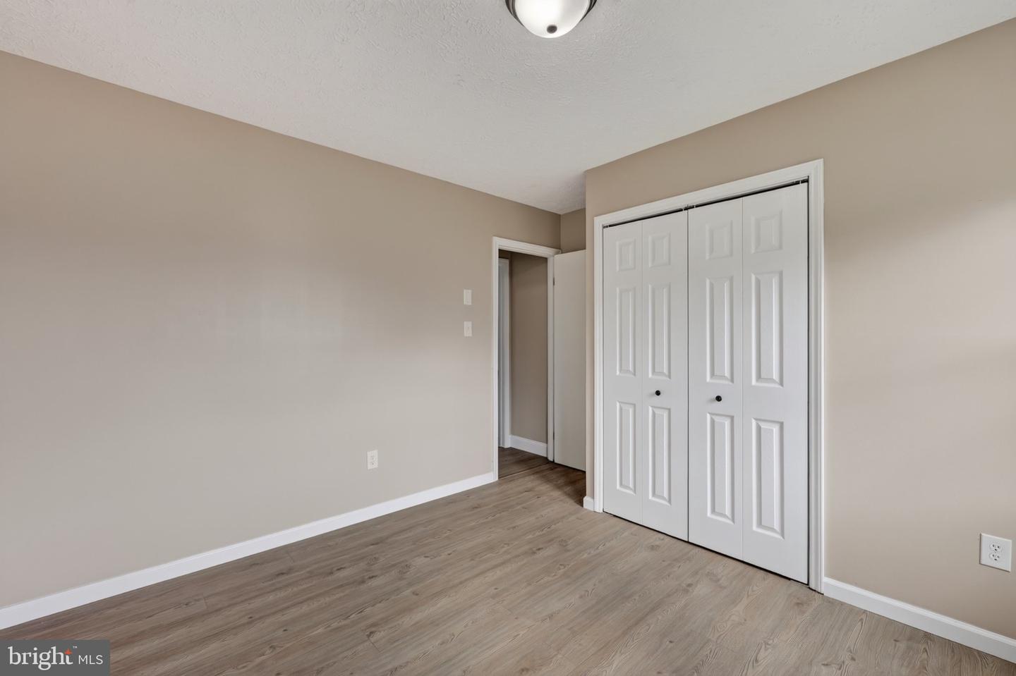 358 W Spring St Property Photo 12