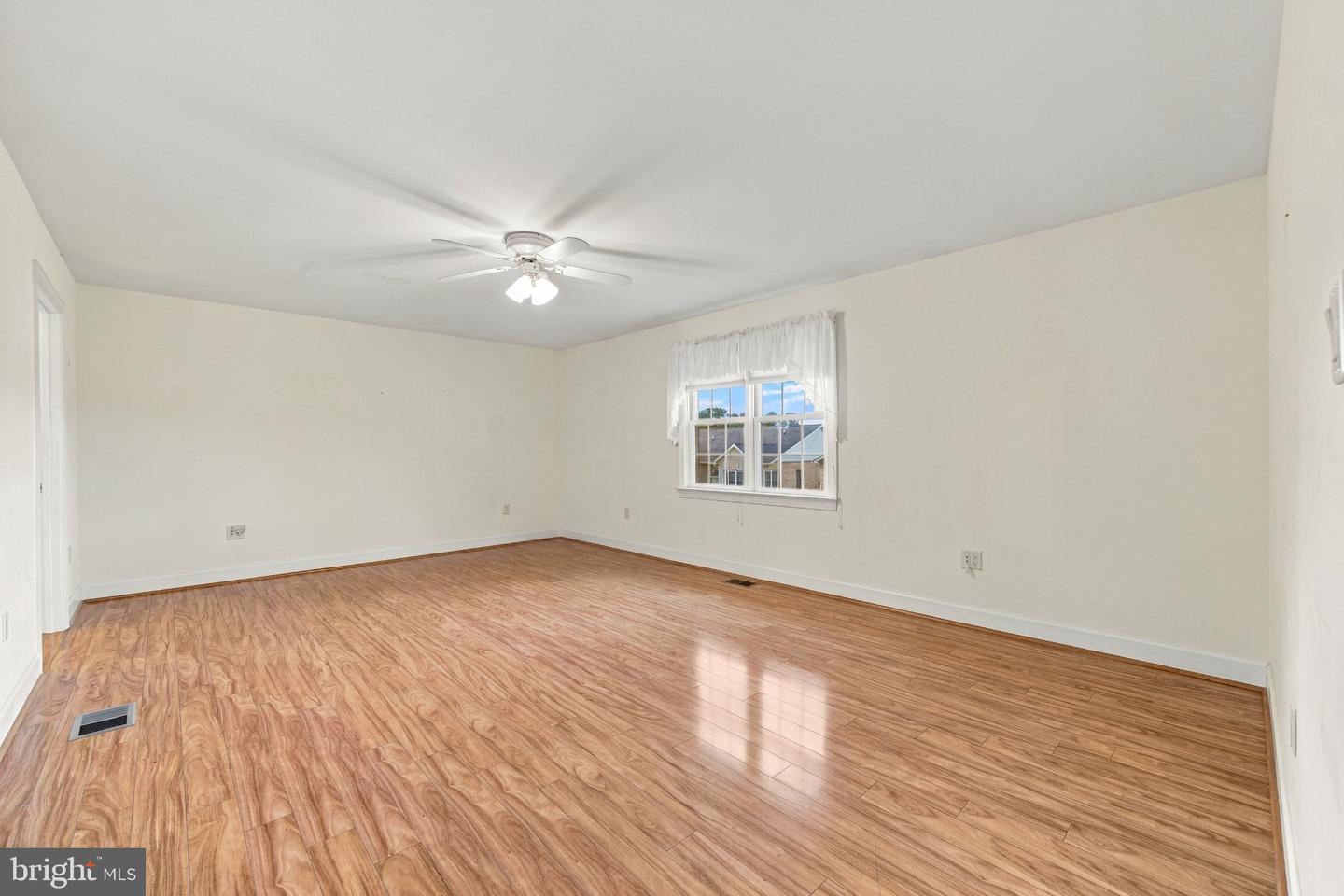 607 Kestrel Ct Property Photo 29