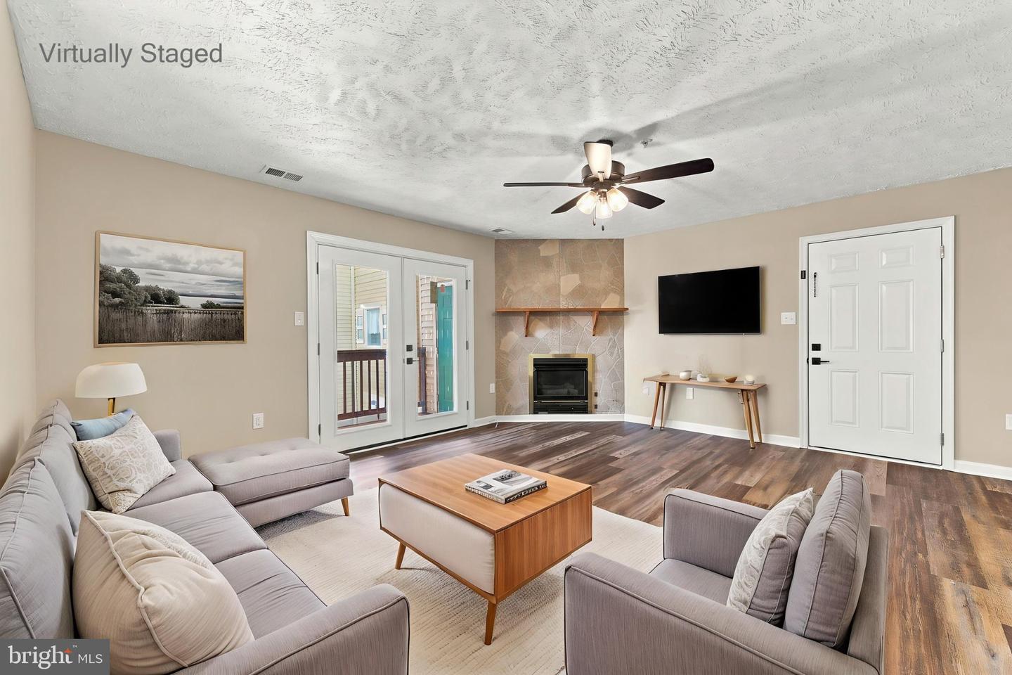 1290 Ox Rd #e-6 Property Photo 1