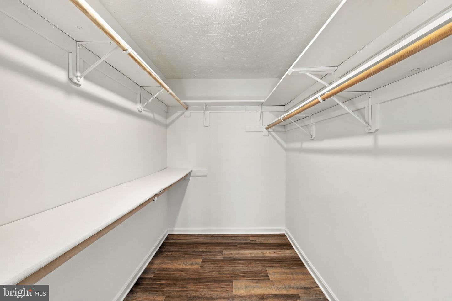 1290 Ox Rd #e-6 Property Photo 15