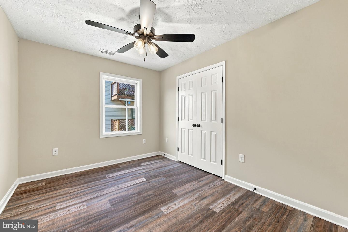 1290 Ox Rd #e-6 Property Photo 17