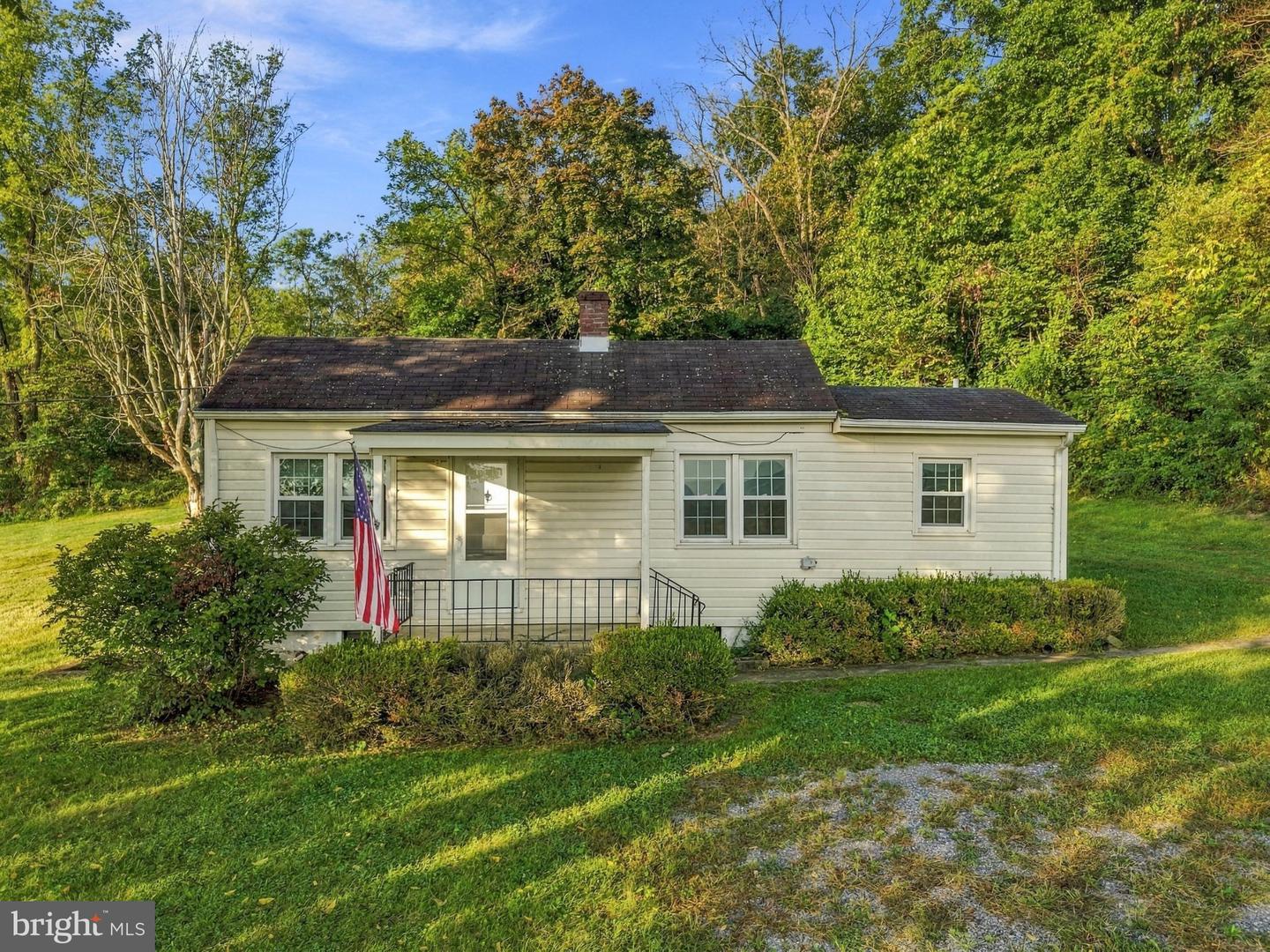 315 Mount Hebron Rd Property Photo 1