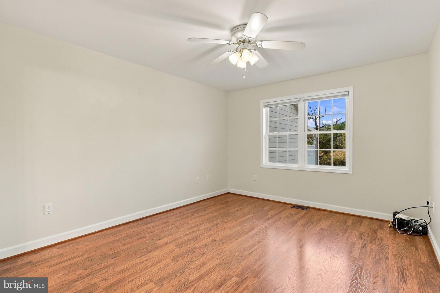 203 Southridge Ct #b Property Photo 17
