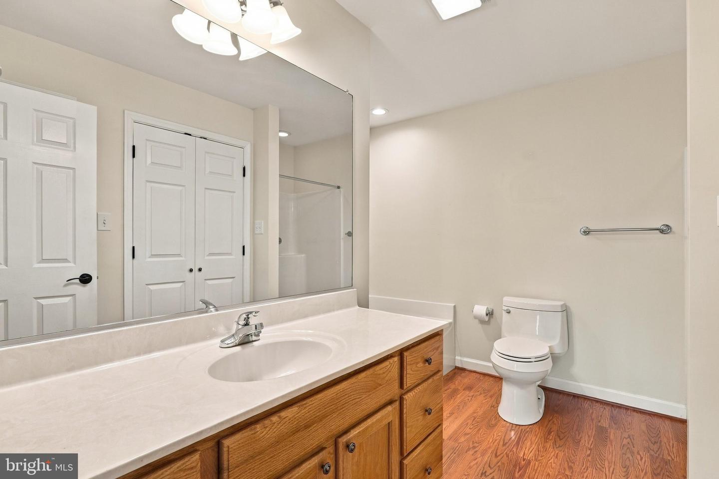 203 Southridge Ct #b Property Photo 21
