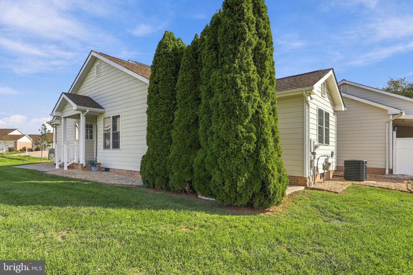 203 Southridge Ct #b Property Photo 30
