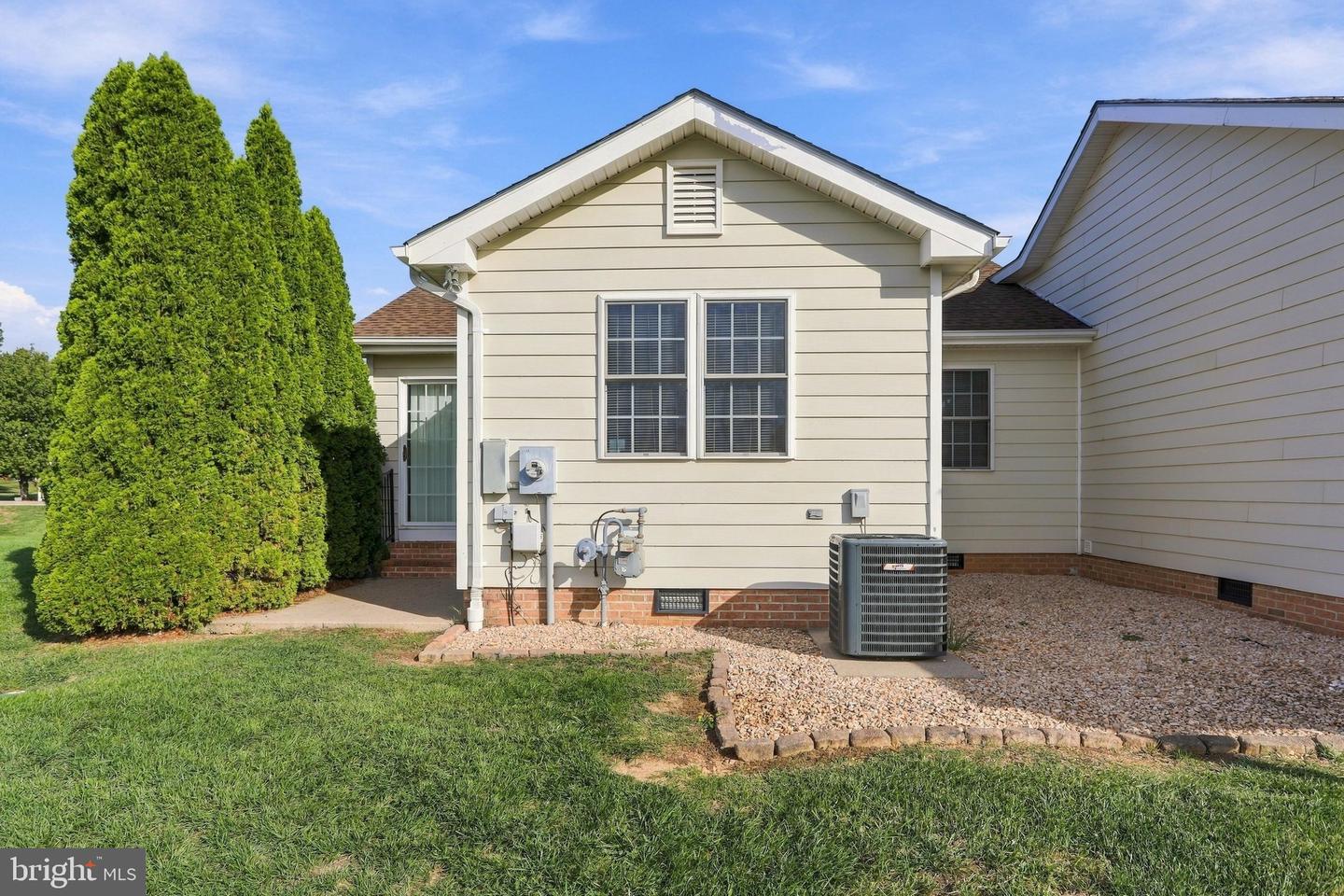203 Southridge Ct #b Property Photo 31