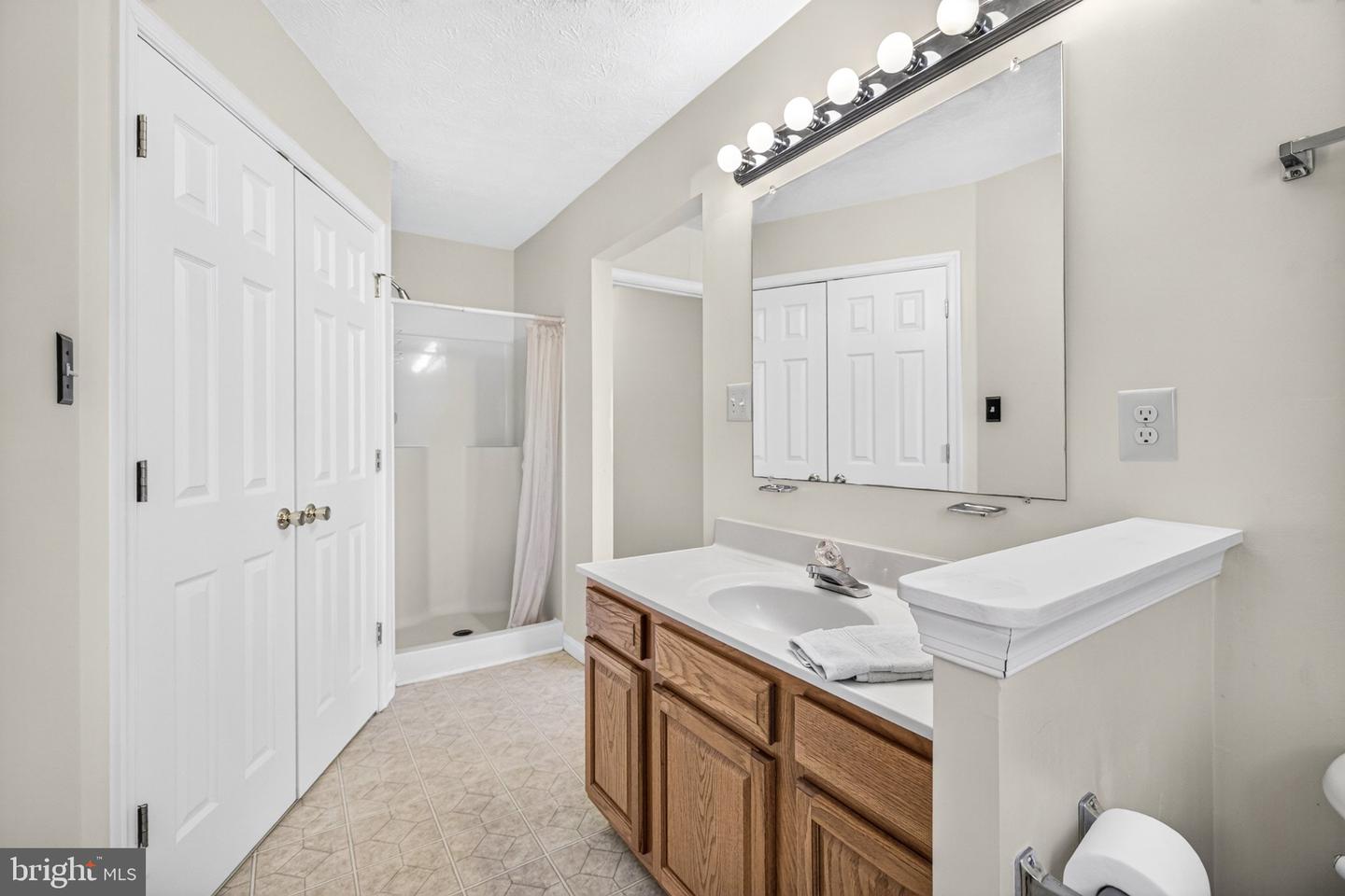 108 Tyler Cir #f-2 Property Photo 29