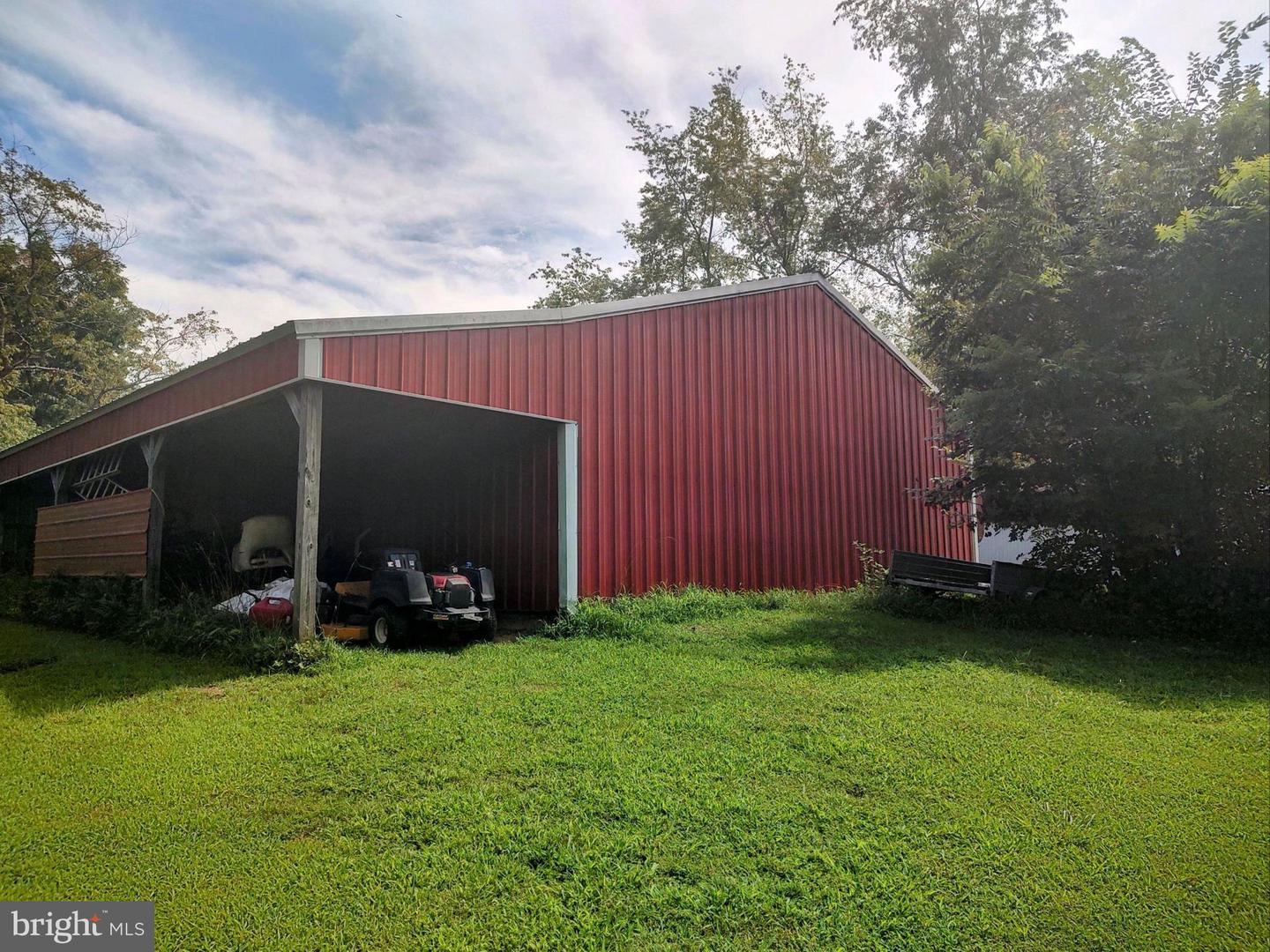 6206 Eds Rd Property Photo 3