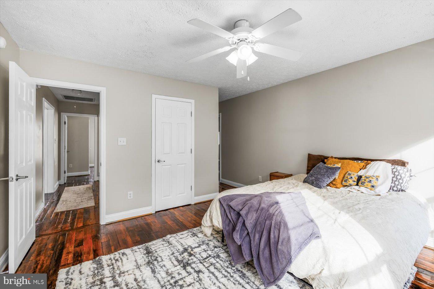 6330 Kleineidam Way Property Photo 34