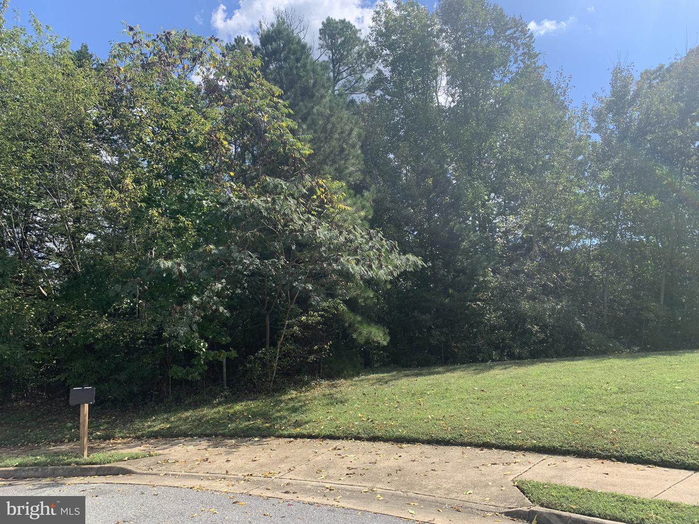 10325 Litchfield Dr Property Photo 1