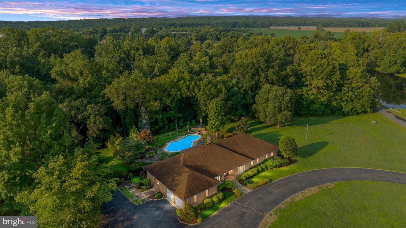 11225 N Club Dr Property Photo 1