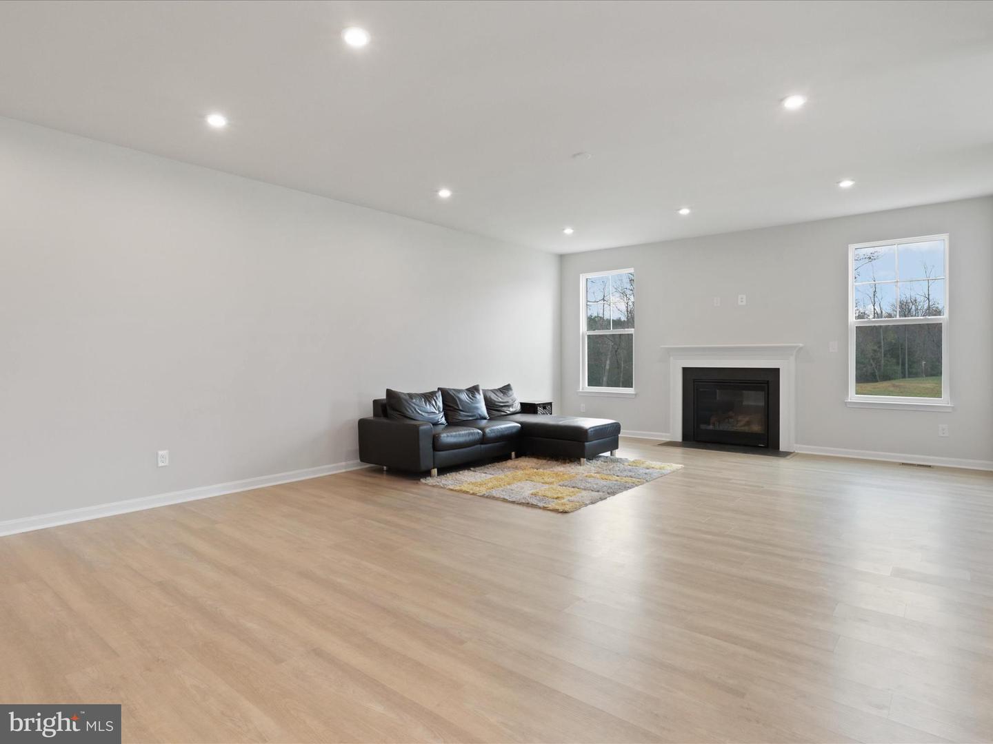 9307 Spring Hill Ln Property Photo 14