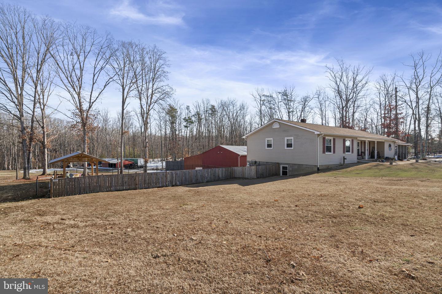 10205 Elys Ford Rd Property Photo 3