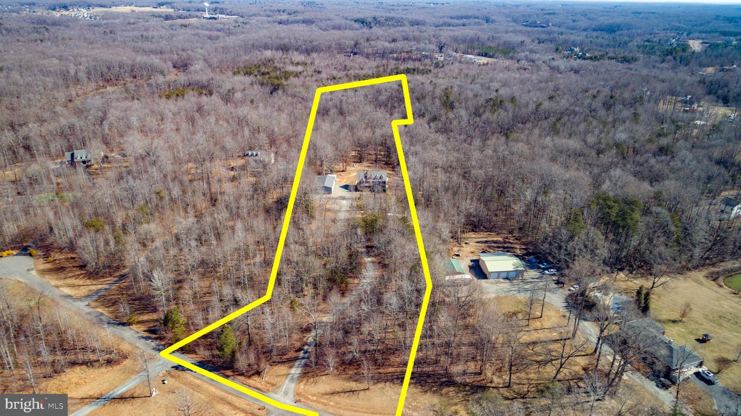 9021 Ellis Ln Property Photo 5