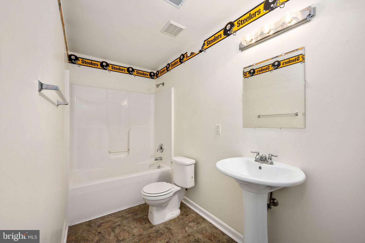 10501 Crestfield Ln Property Photo 51