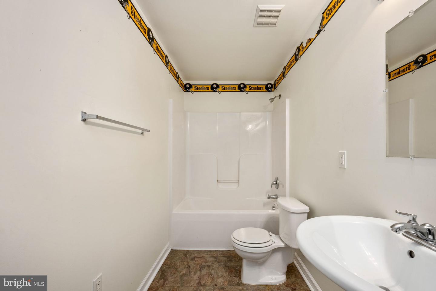 10501 Crestfield Ln Property Photo 52