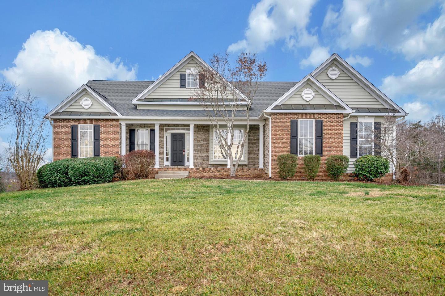 5616 Hickory Tree Ln Property Photo