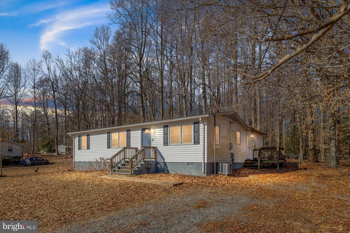 10904 Deerfield Dr Property Photo 1