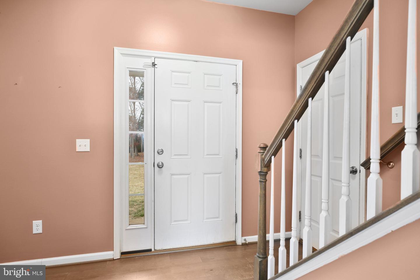 7716 Pilgrim Ln Property Photo 6