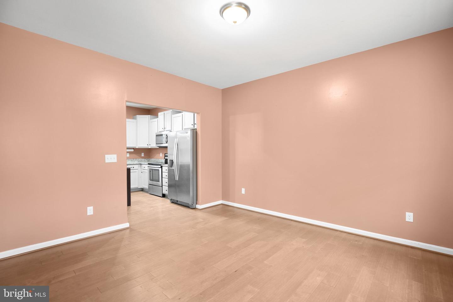 7716 Pilgrim Ln Property Photo 7