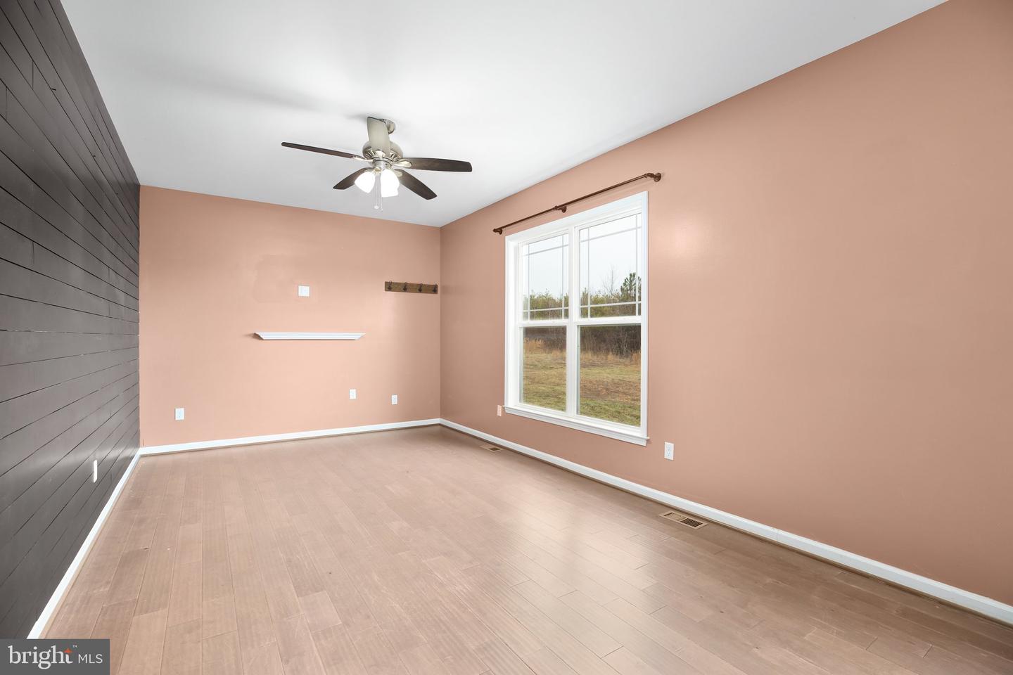 7716 Pilgrim Ln Property Photo 17