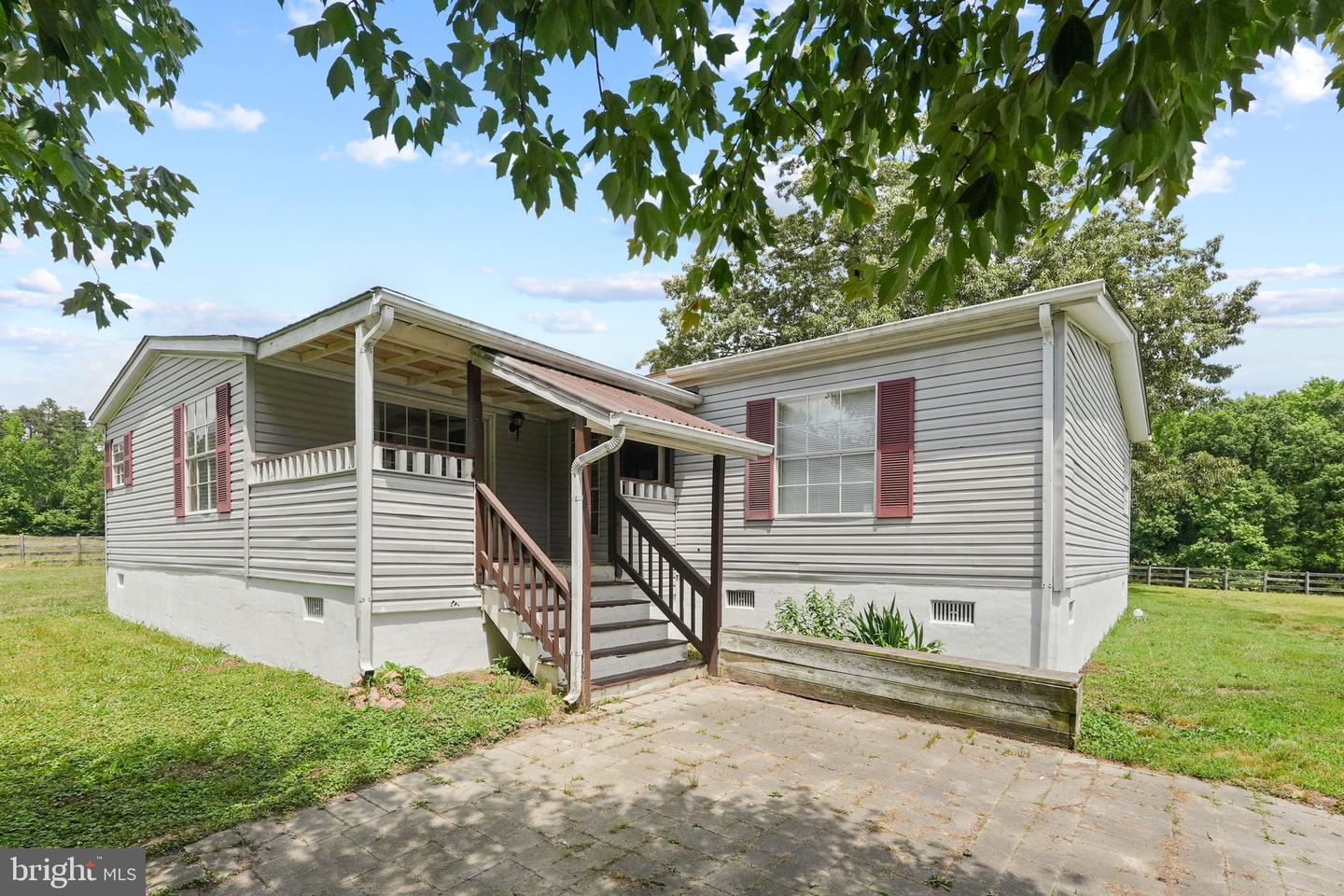 4901 Lewiston Rd Property Photo