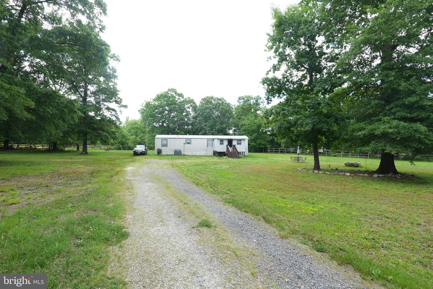 4911 Lewiston Rd Property Photo