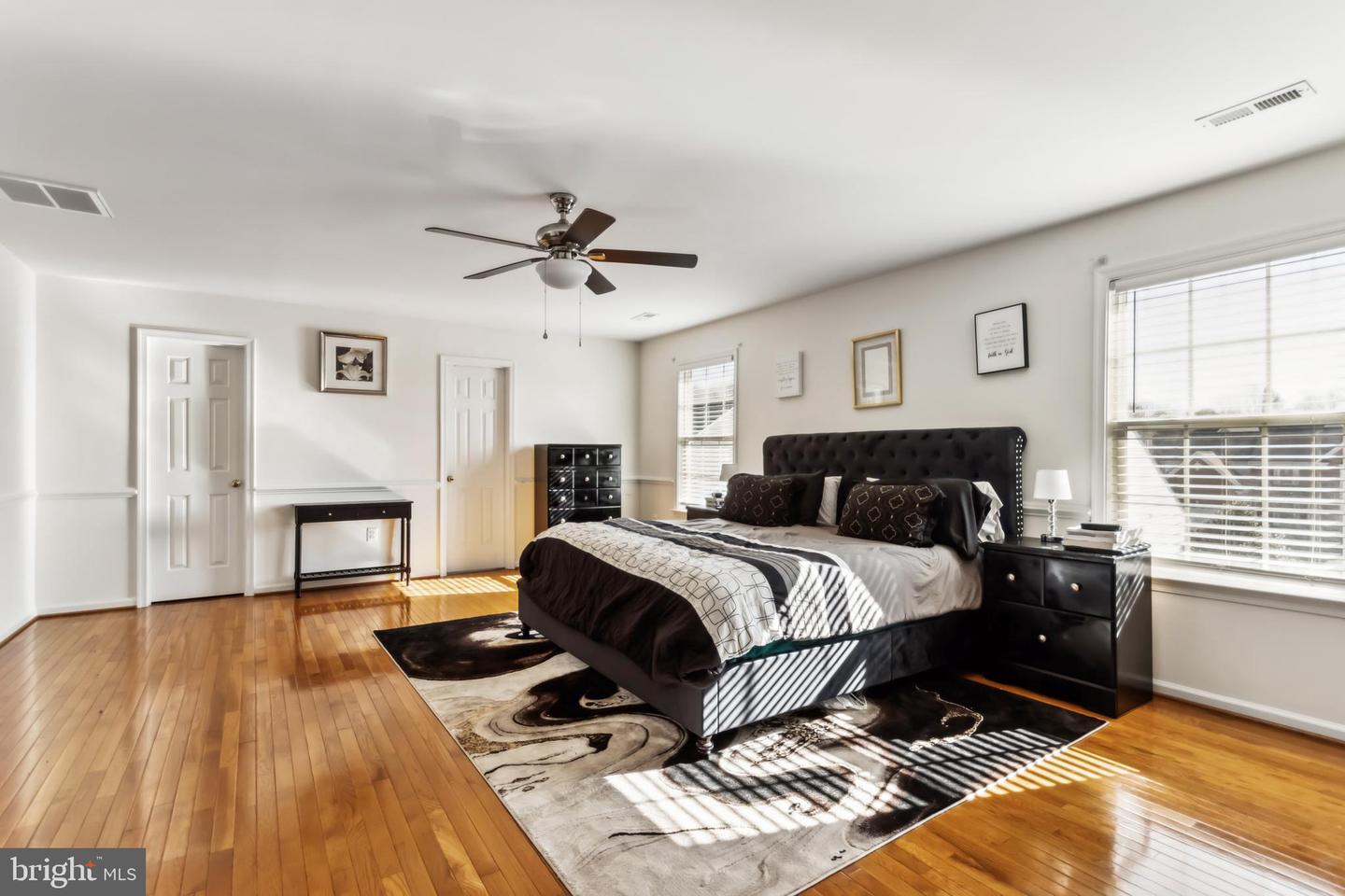 10325 Lees Crossing Ln Property Photo 14