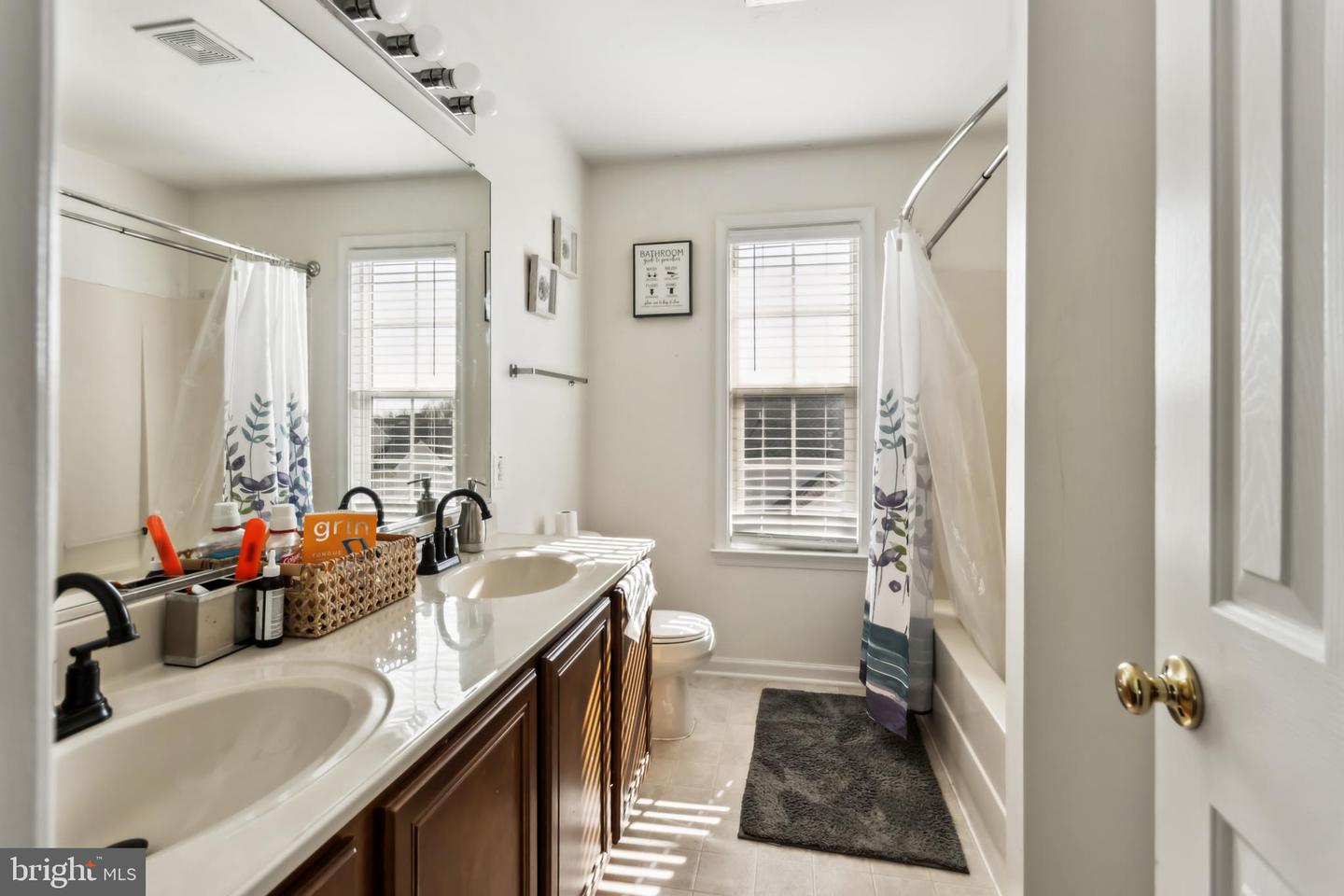 10325 Lees Crossing Ln Property Photo 20