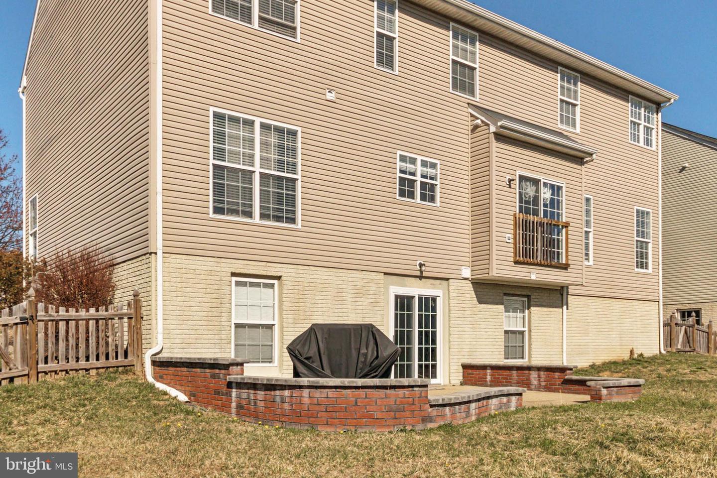 10325 Lees Crossing Ln Property Photo 23