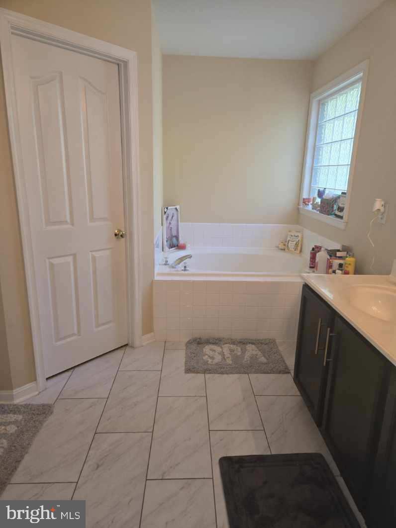 3503 Lancaster Ring Rd Property Photo 18