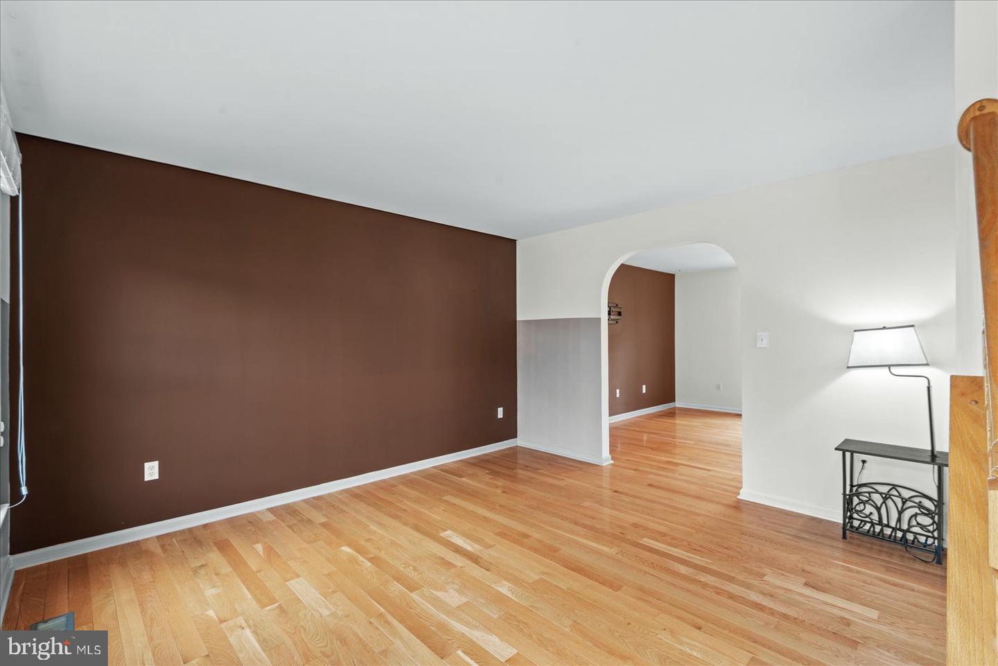 4204 Saint Catherines Ct Property Photo 3