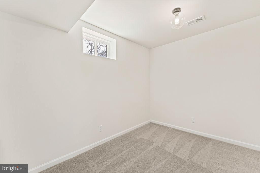 6000 Bills Rd Property Photo 32