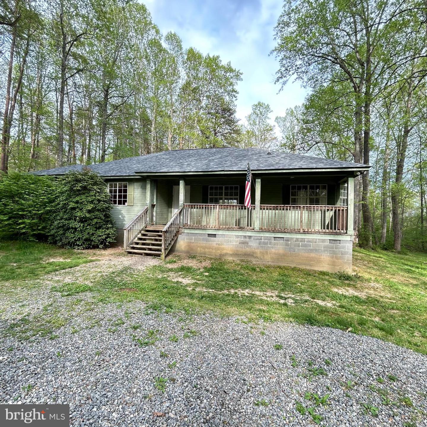 5915 Bradley Ln Property Photo 1