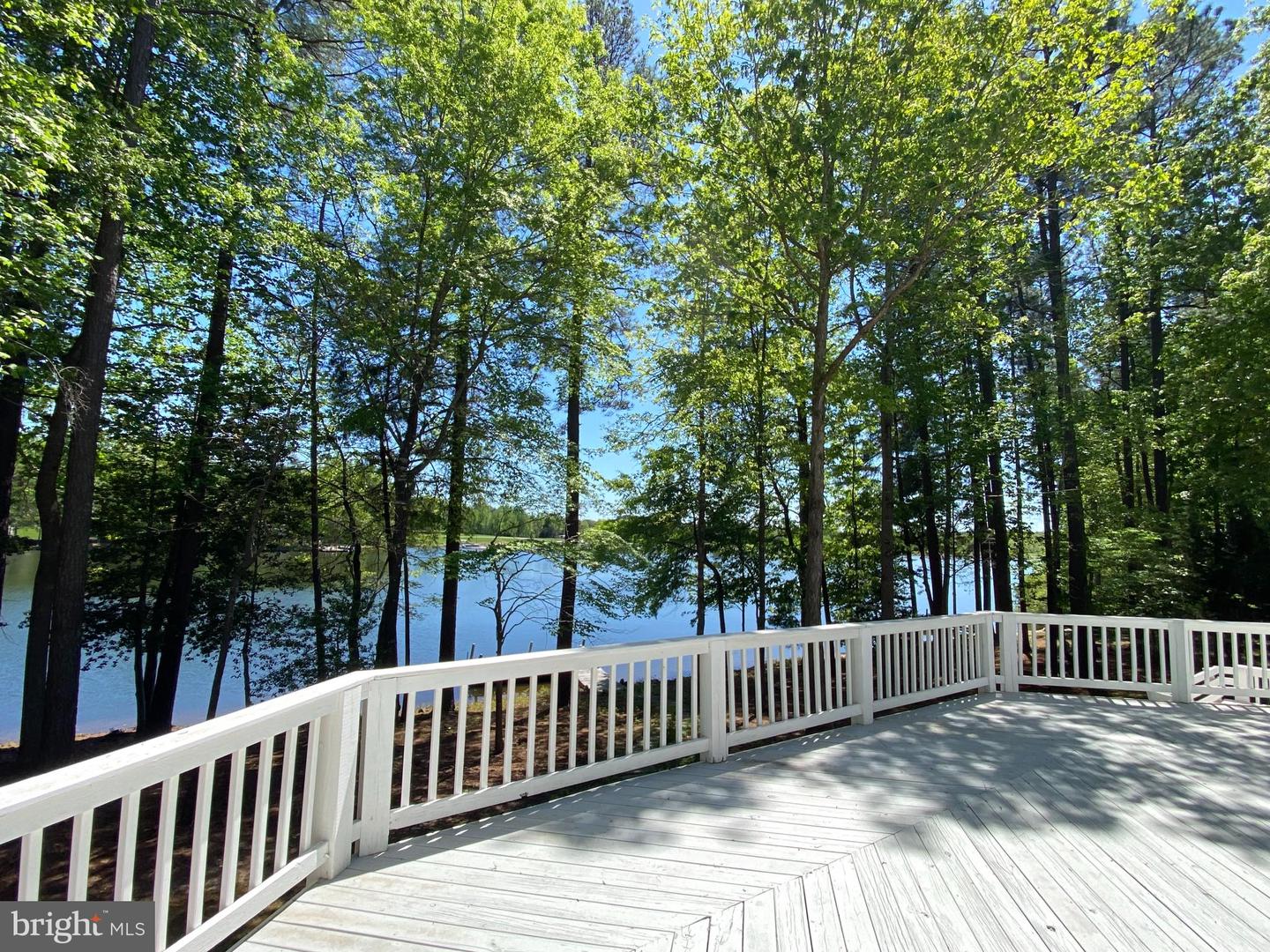 11217 Field Cir Property Photo 5